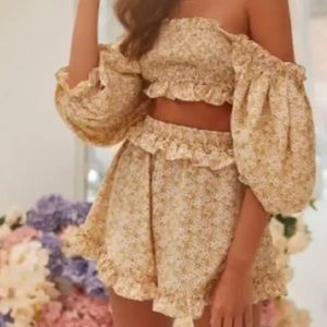 Alamour the label Jules two piece set M